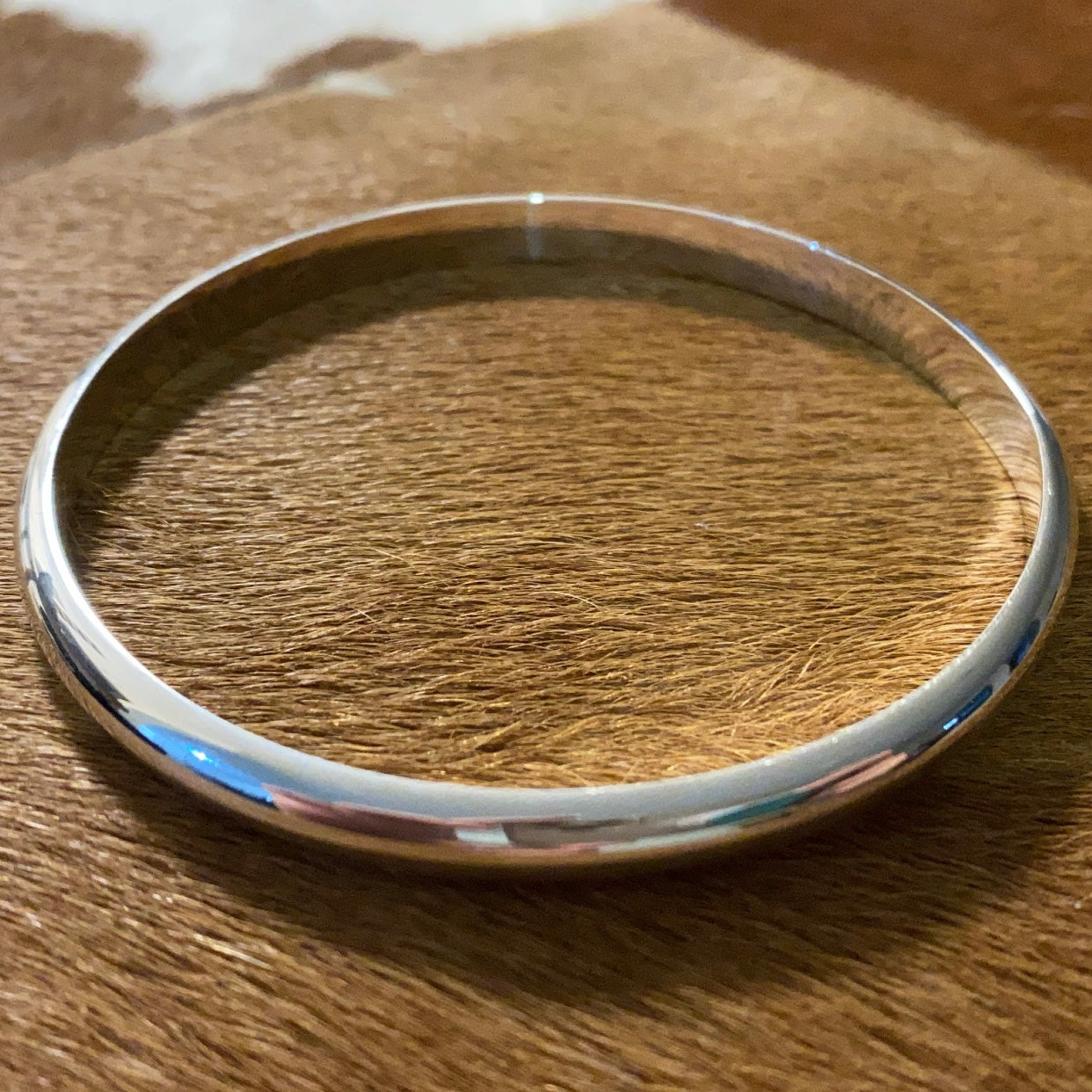 Sterling Silver Bangle (comfort fit) - Solid (8mm)