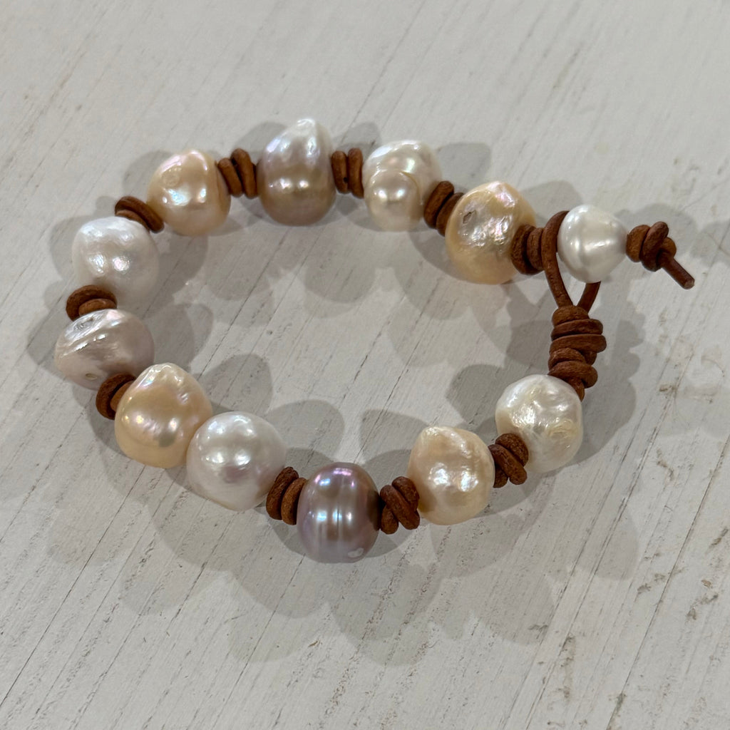 Leather & Pearl Bracelet - Single Strand